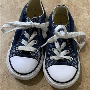 Converse Chuck Taylor  All Star Tennis Shoes